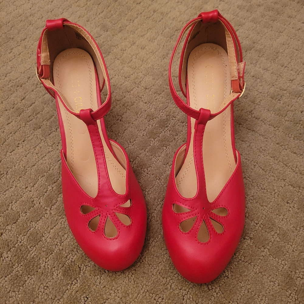 Red pumps